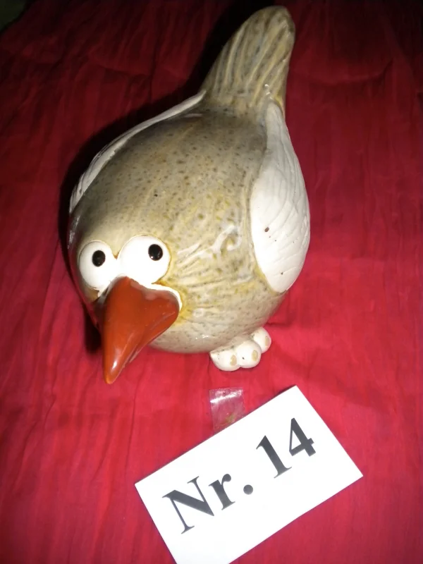 Wellensittich-Bild: Als ich noch 13 Pieper hatte, zog meine Henne Hilde als Nummer 14 hier ein. Sie ist nun etwa 10 Monate alt, durch die Jungmauser durch und stammt aus einem Zuchtbestand aus Bad Vilbel ;)